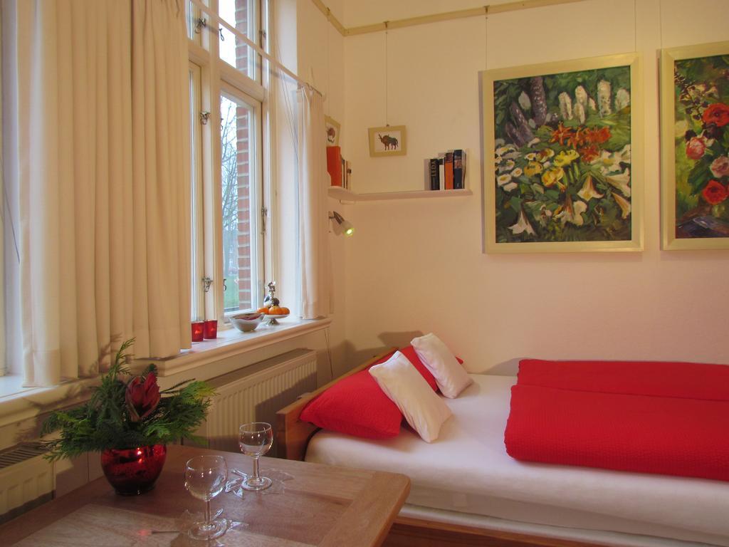 Apartments Im Froschhaus Mit Fruehstueckskuechen Friedrichstadt Oda fotoğraf